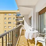 Piso con piscina frente a la playa en Fuengirola